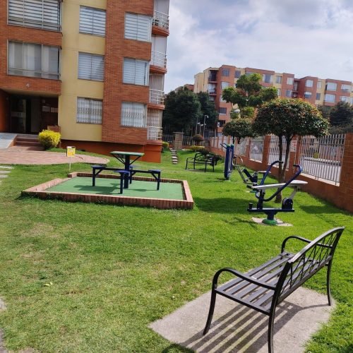 619256382_1268318798652031_6148639573209934137_n